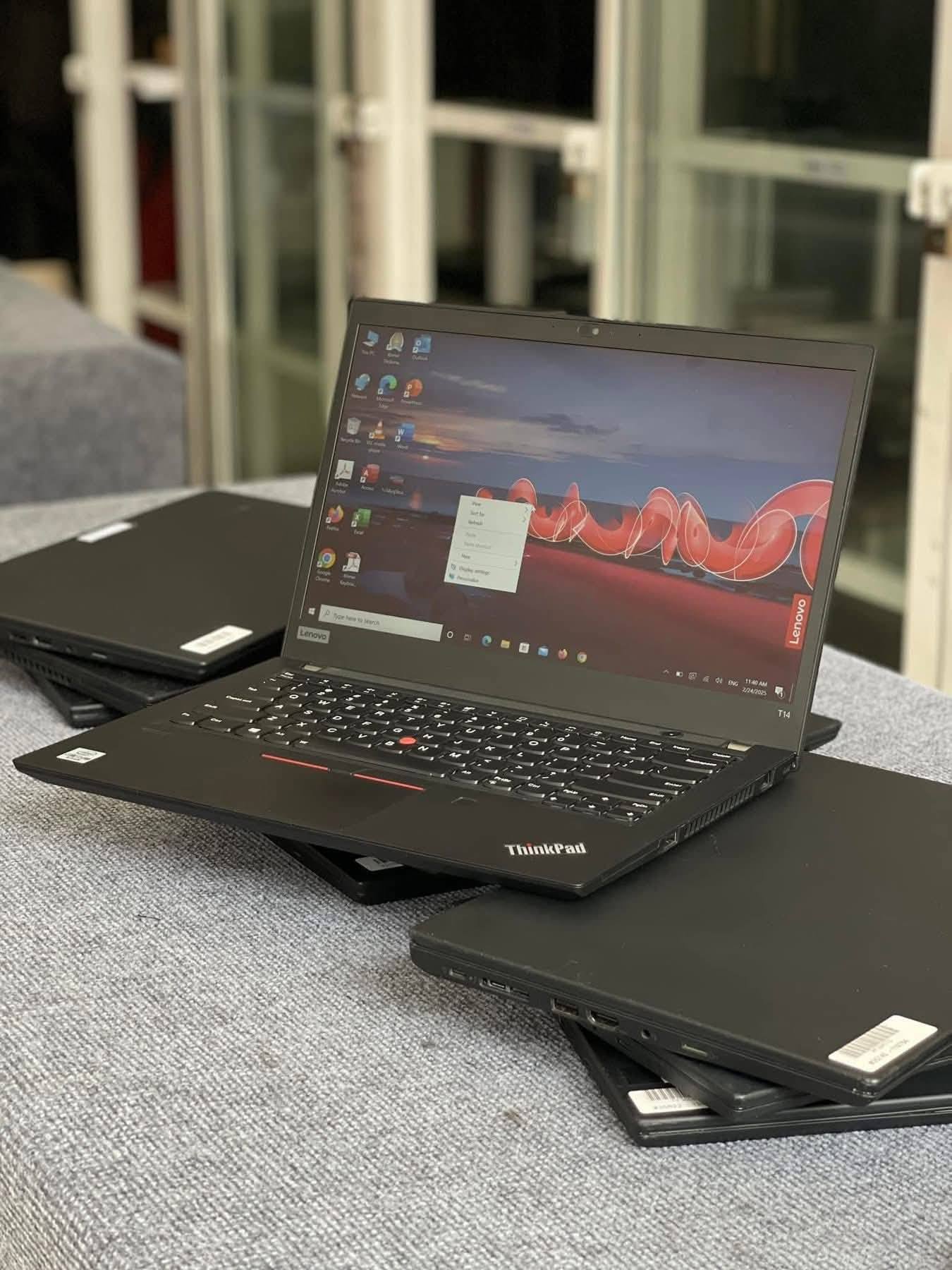 Lenovo ThinkPad T14 Gen 2 Powerful 11th Gen Intel Core i5 Laptop with 16GB RAM - 512GB SSD - 14" FHD IPS Display